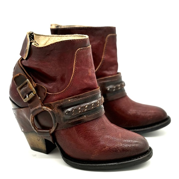 Freebird by Steven Elpso Rustic Burgundy Ankle Boots - Picture 1 of 13